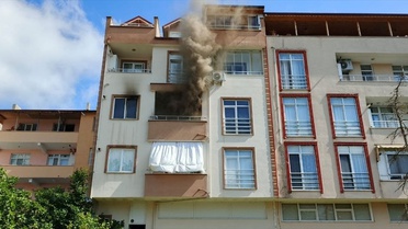 Kandıra'da Evde Yangın Çıktı