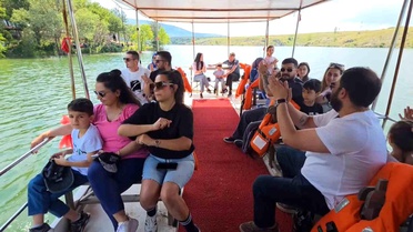 Enne Barajı'nda Tekne Turu Sezonu Başladı