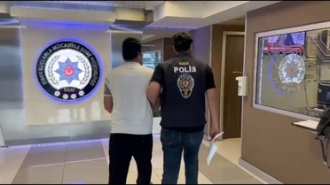 Sahte 50 dolarlarla ATM'den 102 bin dolar vurgun: 9 gözaltı