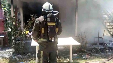 Tarladaki evde çıkan yangın itfaiye ekiplerince söndürüldü