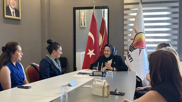 Eğitim Yatırımları ve Toplumla İş Birliği