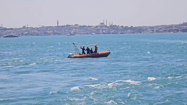Üsküdar'da Denizde Kayıp Arama Çalışmaları Sürüyor