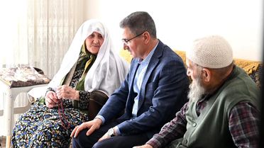 Vali Baruş'tan gazi, şehit ailesi ve yaşlılara ziyaret