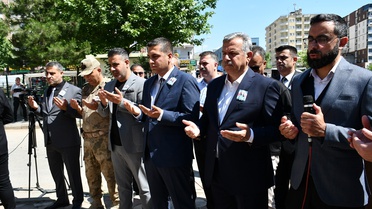 Kozluk’ta şehit öğretmen ve askerler anıldı