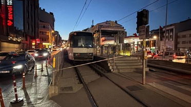Bayrampaşa'da trafo patlaması tramvay seferlerini etkiledi