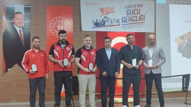 Çamlıhemşin’in şampiyonları ödüllendirildi: Başarıları alkış topladı
