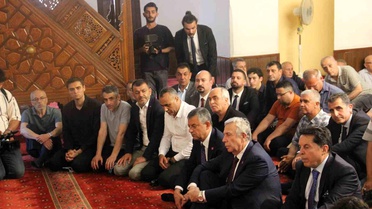 Ferdi Zeyrek için Hatuniye Camii'nde mevlid programı