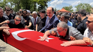 Konya'da şehit itfaiye eri son yolculuğuna uğurlandı