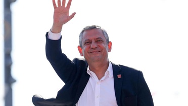 Özgür Özel ve ekibi rotayı Genç Parti'ye çevirdi iddiası siyaset kulislerini karıştırdı