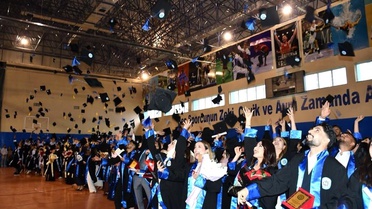 Sarıkamış'ta Mezuniyet Coşkusu