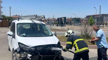 Siirt'te Trafik Kazası Maddi Hasar Yol Açtı
