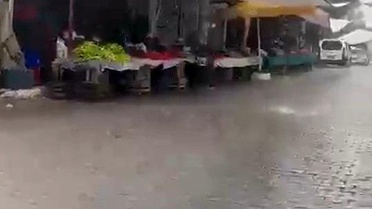 Yatağan'da Aniden Bastıran Sağanak Yağış Hayatı Olumsuz Etkiledi