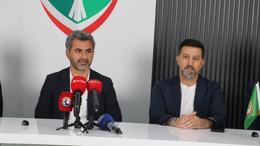 Amedspor, Besnik Hasi ile Anlaştı