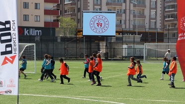 Ardahan'da Mavi Kart Futbol Turnuvası Başladı