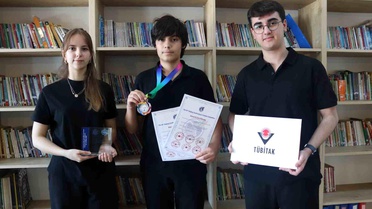 Yapay Zeka ile Kırık Teşhisi: Gençlerden Dünya İkinciliği