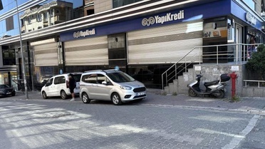 Esenyurt'ta Bankaya Silahlı Saldırı