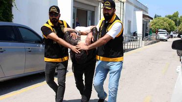 Platonik Aşk Cinayeti: Genç Kadın Bıçaklandı