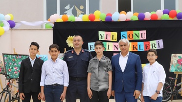 Başarılı Öğrencilere Bisiklet Ödülü