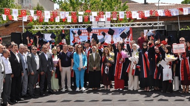 Amasya'da Mezuniyet Töreni Coşkuyla Gerçekleşti