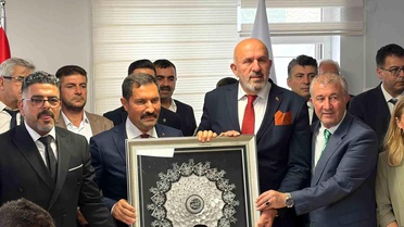 Hatay Valisi Masatlı, 'Yılın Valisi' Ödülünü Aldı