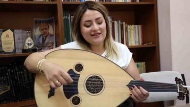 Hayallerinin Peşinden Gidiyor