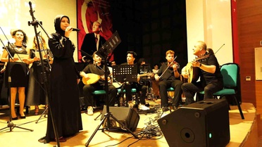 NEF Personel Korosu'ndan 'Her Telden' Konser