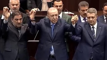 İYİ Parti'den istifa eden İstanbul Milletvekili Ersin Beyaz AK Parti'ye katıldı