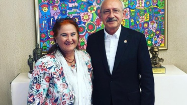Kılıçdaroğlu'nun en sevdiği sanatçılardan biriydi! Sabahat Akkiraz'dan sert çıkış