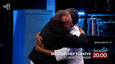 MasterChef'te büyük sürpriz! Mehmet Şef boynuna sarıldı