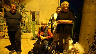 Mutfak tavanından sıva düştü: 5 kişilik aile tahliye adildi