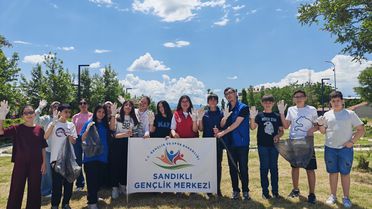 Sandıklı'da Yıl Sonu Sergisi ve Çevre Temizliği