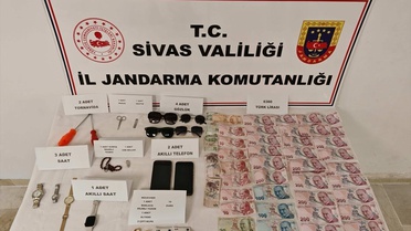 Sivas'ta Hırsızlık Yapan 5 Şüpheli Tutuklandı
