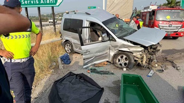 Tarsus'ta Trafik Kazası: 1 Ölü, 4 Yaralı