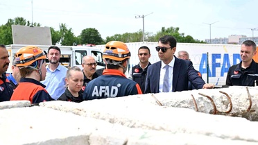 Uşak Valisi AFAD'ı Ziyaret Etti
