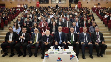 Ağrı’da Prof. Dr. Sadettin Ökten Bilgi Şöleni başladı