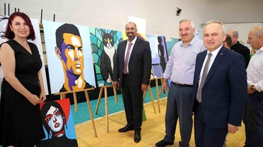 Bafra Fen Lisesi'nde Resim Sergisi