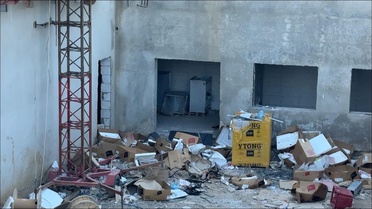 Çalıştığı inşaatta iskeleden düşen işçi hayatını kaybetti; olay kamerada