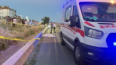 Tekirdağ'da otomobilin çarptığı 15 yaşındaki Rabia hayatını kaybetti