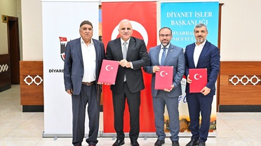 Diyarbakır'da İki Yeni Cami ve Külliye Protokolü İmzalandı