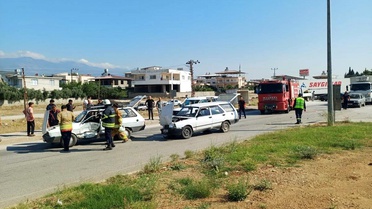 Hatay'da Kavşakta Kaza: 1 Yaralı