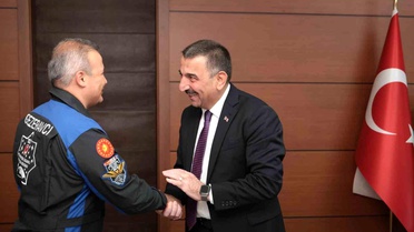 Zonguldak'ta Türk astronottan öğrencilere uzay söyleşisi