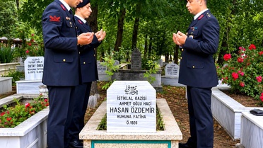 Düzce'de kahraman gazilerin kabirleri bakıma alındı