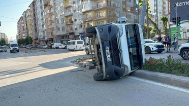 Eskişehir'de Midibüs Kazası