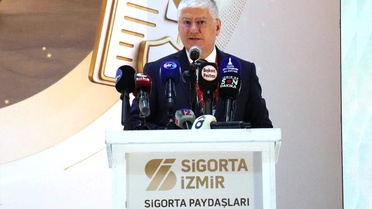 Sigorta İzmir Zirvesi'nde Sektör Geleceği Tartışıldı