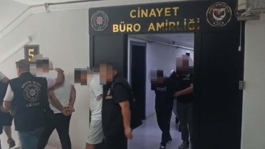 İzmir'de Silahlı Kavga: 15 Yaşındaki Genç Hayatını Kaybetti