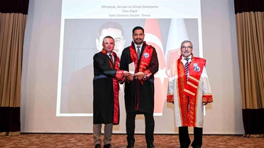 Taha Akgül'e fahri doktora ünvanı verildi