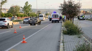 Van'da Takla Atan Araçta 2 Yaralı