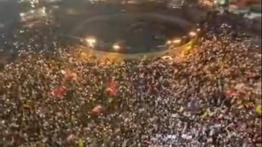 ABD ve İran anlaşmaya çok yakın! Tahranlılar sokaklara döküldü