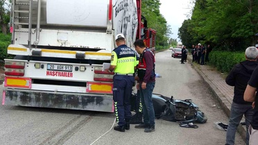Antalya'da Genç Motosikletli Hayatını Kaybetti