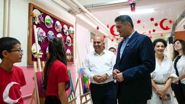 Velilerden bin 800 parçalık örgü bayrak